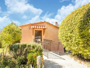 Holiday home with terrace in Berre les Alpes